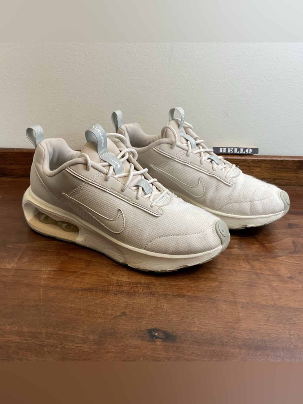 Nike DX3705-002 AirMax INTRLK Interlock Lite Phantom Light Orewood Brown Used